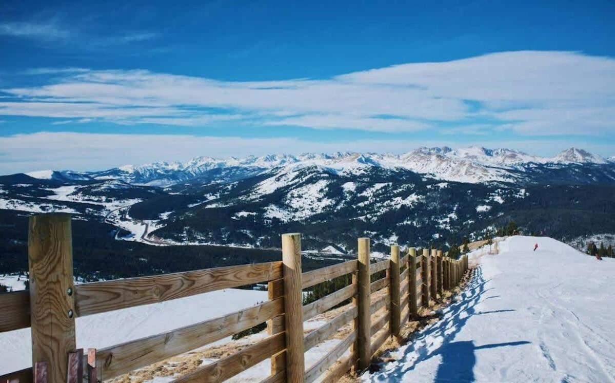 Luxury Modern Townhome Steps To Ski Lifts And Downtown With Nature At Your Patio Breckenridge Exterior foto